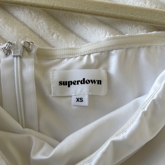 Superdown XS Elegant White Strapless Dress - Picture 3 of 3